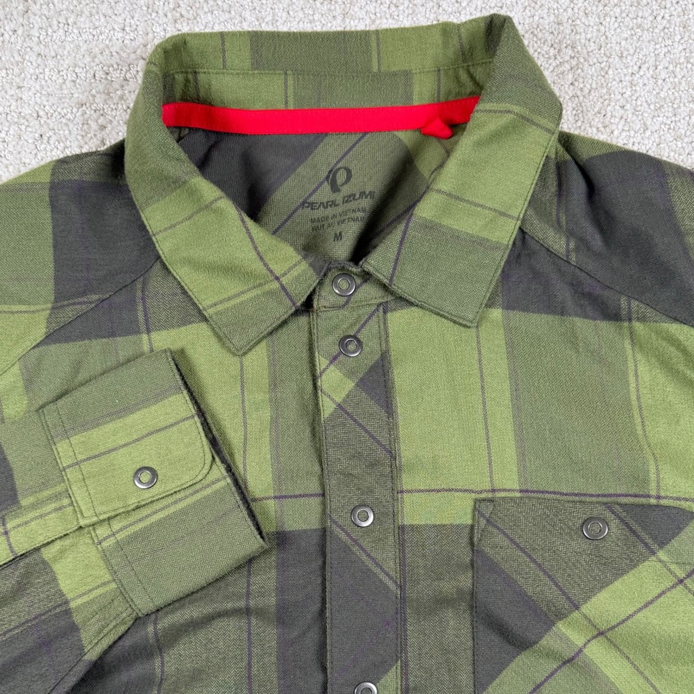 Pearl Izumi Mens Medium Green Plaid Snap Front Cycling Flannel Long Sleeve Shirt